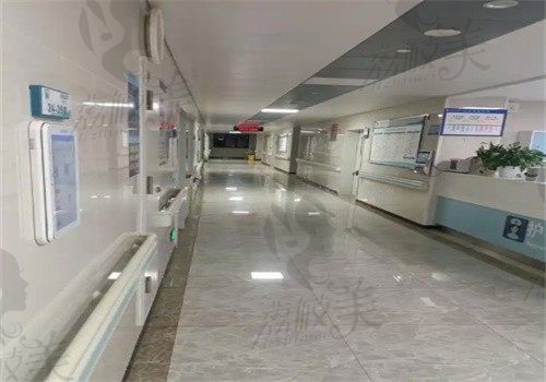 商丘市第一人民医院走廊