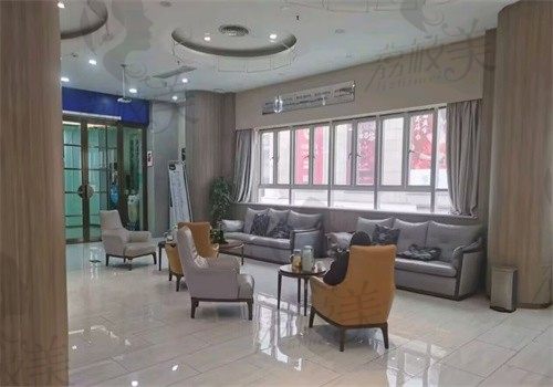 襄阳襄城大众口腔门诊部(鼓楼店)等候区