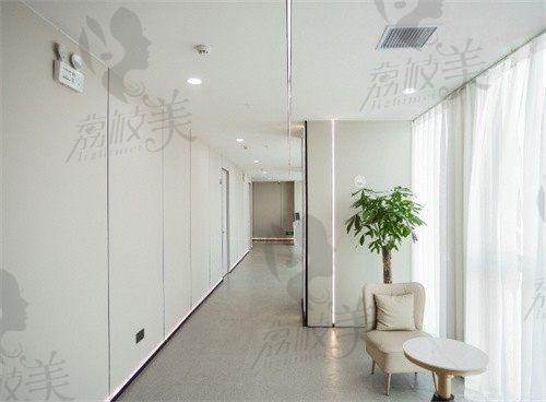 淮安童颜焕美医疗美容门诊部走廊