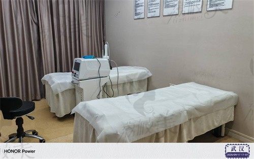 武汉亚太医疗美容门诊部诊疗室