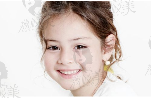 西安圣贝牙科告诉你，应该怎么样去保护孩子的牙齿？