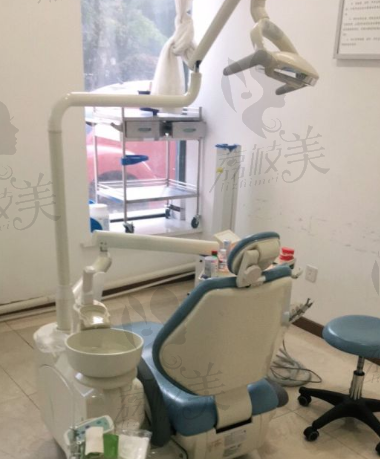 多功能综合治疗牙椅