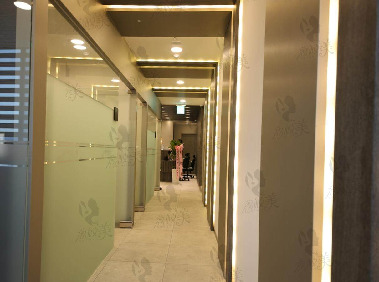 韩国Cham毛发移植医院走廊