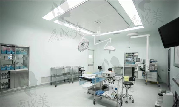 青岛伊美尔国宾整形外科医院治疗室