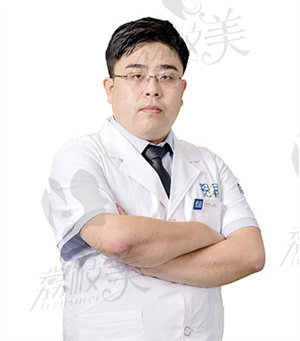 付恩阳，Dr.FU医师、青岛伊美尔口腔正畸医师