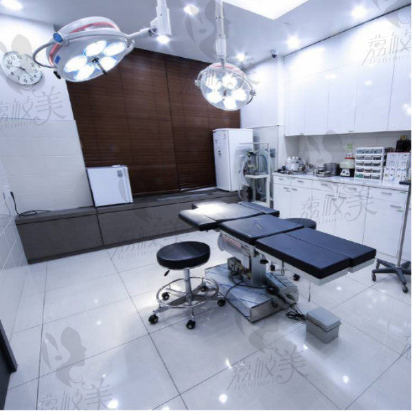 韩国THE-FIX整形外科医院手术室
