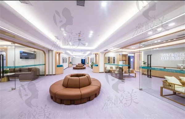 广州紫馨医疗美容医院px 描 述： 环境大厅