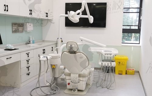 贵阳牙博士口腔医院诊疗室