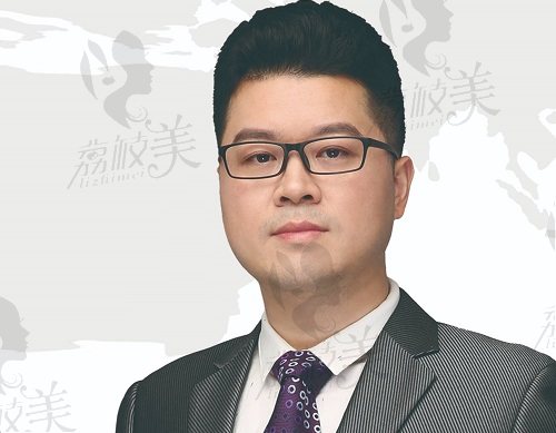 福州名韩整形医院察鹏飞医生