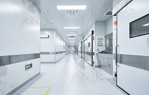 成都圣丹福整形医院走廊