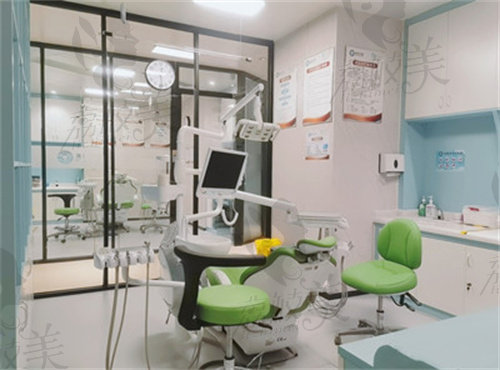广州博德美加口腔诊疗室3