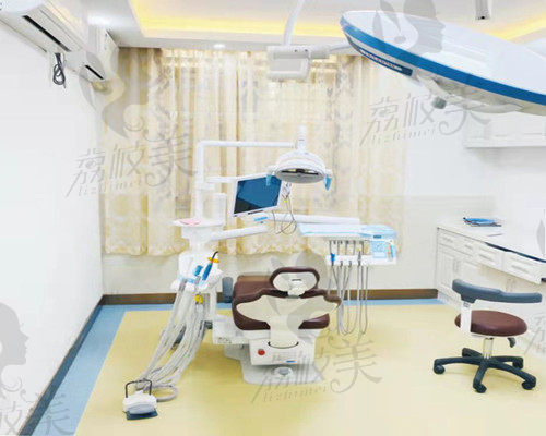 上海奉浦医院诊疗室