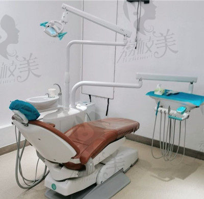 重庆牙卫士口腔诊疗室3