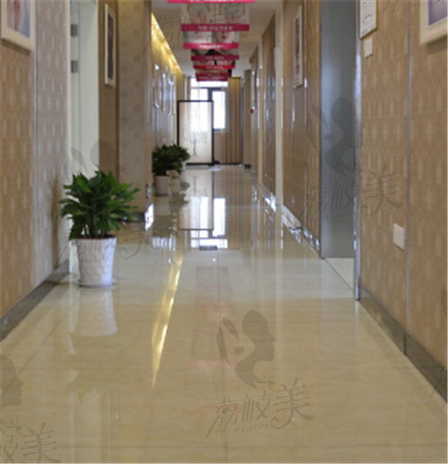 武汉五洲整形医院走廊