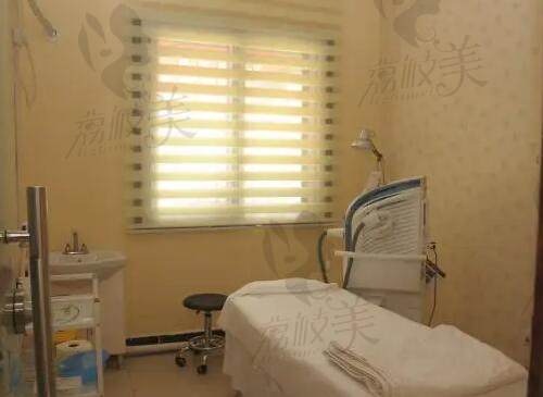 北京颂仪医疗美容治疗室