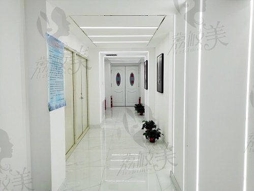 呼和浩特大韩医疗美容医院走廊