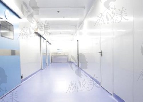 长沙芙蓉美科医疗美容门诊部手术室走廊