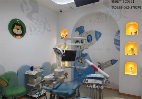 青岛胶州益牙口腔诊所诊疗室