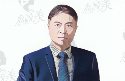 广州隆胸有名的医生选许扬滨医生隆胸可靠