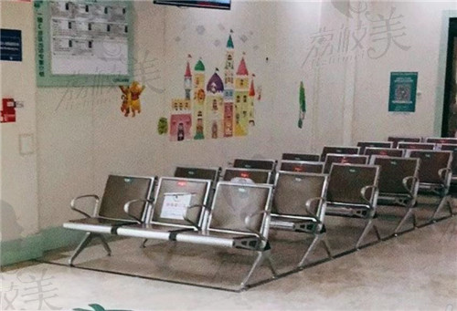 辽宁省人民医院整形外科等候区