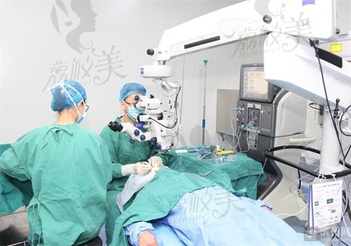 西南医院刘勇玻璃体视网膜手术做得好