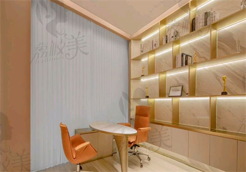 杭州艺星李俊霞打直角肩结果好 杭州艺星李俊霞打直角肩结果好