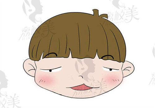 李精韬做唇裂修复多少钱