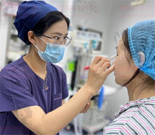 管果医生简介