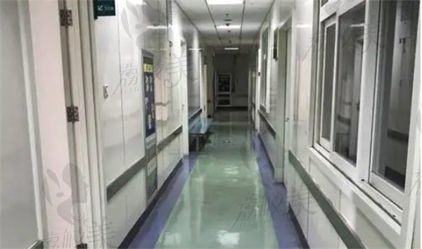 淄博市第 一人 民医院眼科医生