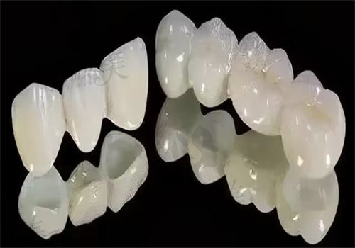 拉萨雅博仕口腔王克勤做义获嘉树脂填充补牙手术过程
