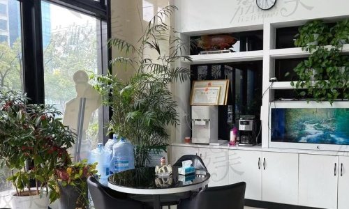 湖州友谊门诊部口腔科怎么样？