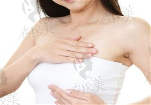 裴柄万医生隆胸自然吗