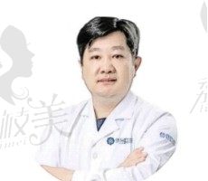 医生简介与专精素养