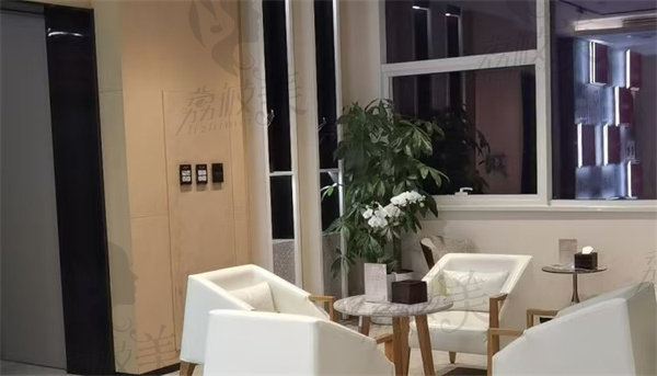 后磨牙根管治療不帶牙冠能用多久呀