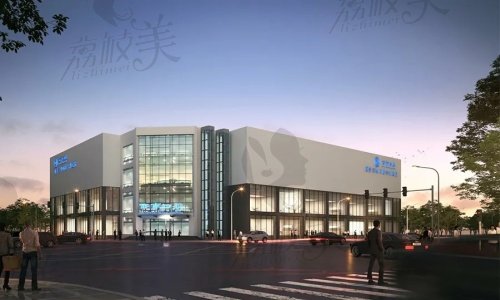成都西 南口腔行勇军 医生做仕诺康种植牙价格