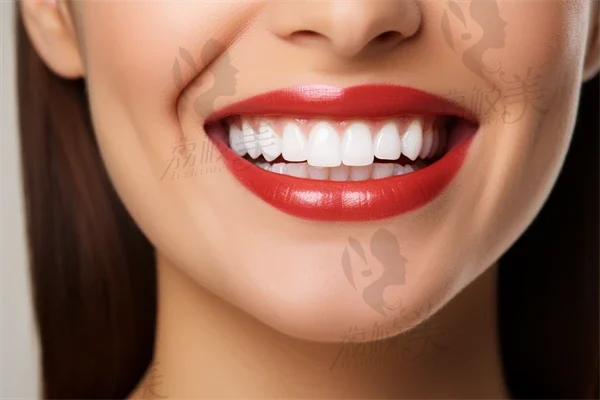 【牙齿】哪些原因导致牙齿发黄？