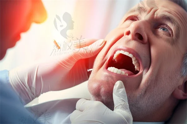 牙齿老是吸出血是什么原因