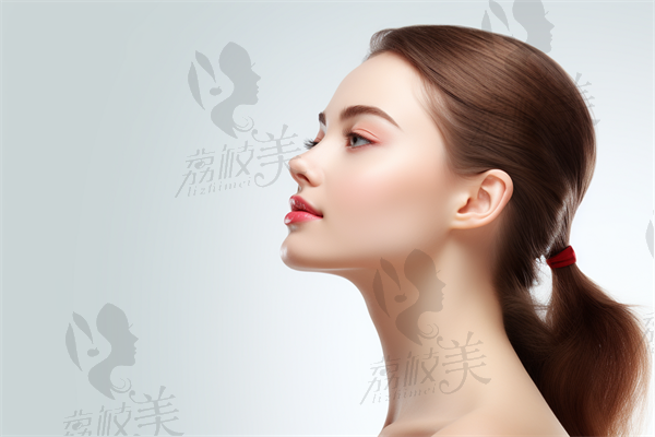 新生兒在什么時間會出現(xiàn)雙眼皮的變化?了解新生兒雙眼皮形成的時間與因素