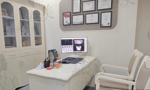 合肥蓝天贝杰口腔候诊区2