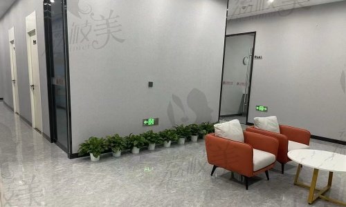 西宁时光诺贝尔口腔好吗？从项目、医生、价格来看很不错
