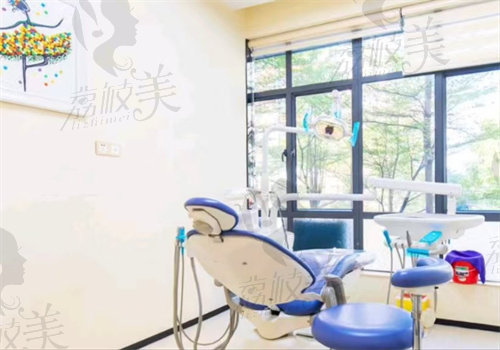 东莞凤岗如雅口腔门诊部诊疗室