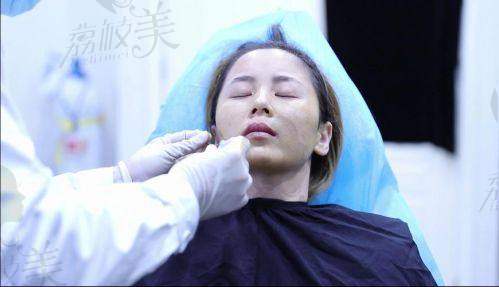 杭州李俊霞做幼态脸收费价格 2.3 万，打造自然不僵幼态感超减龄