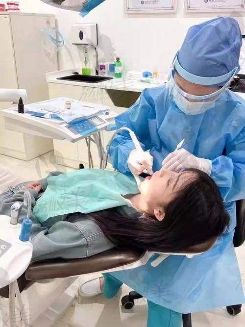 杭州格萊美口腔電話(huà)號(hào)碼 400***0，可以直接通過(guò)電話(huà)咨詢(xún)格萊美地址在哪里以及預(yù)約掛號(hào)