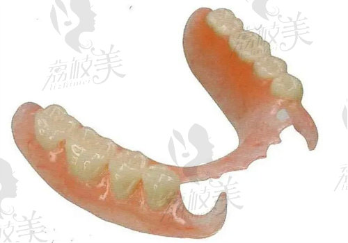 昆明松鼠口腔吸附义齿价格表大揭秘，价格2万起有多种材质可选择口碑也好