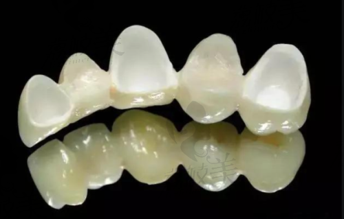 湖南省人民医院口腔科价格表2025：种植牙5980元起，隐形矫正15600元起，专业服务透明收费！