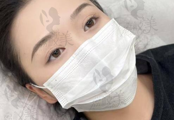 娄底市中 心医院医学整形美容科是正规的吗？