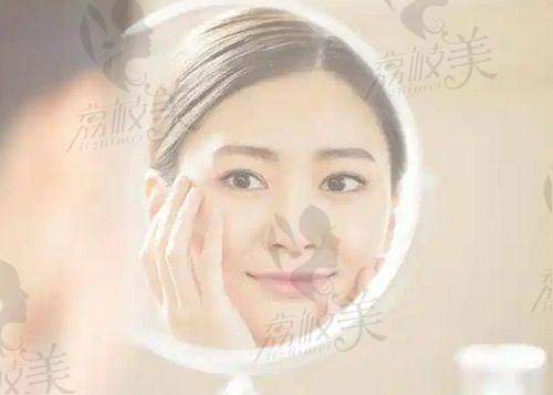 深圳南方门诊激光整形美容中 心电话号码: