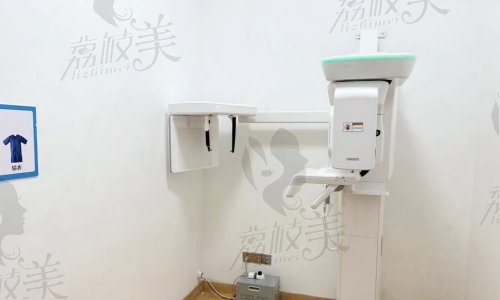 容县牙博士口腔医院操作区